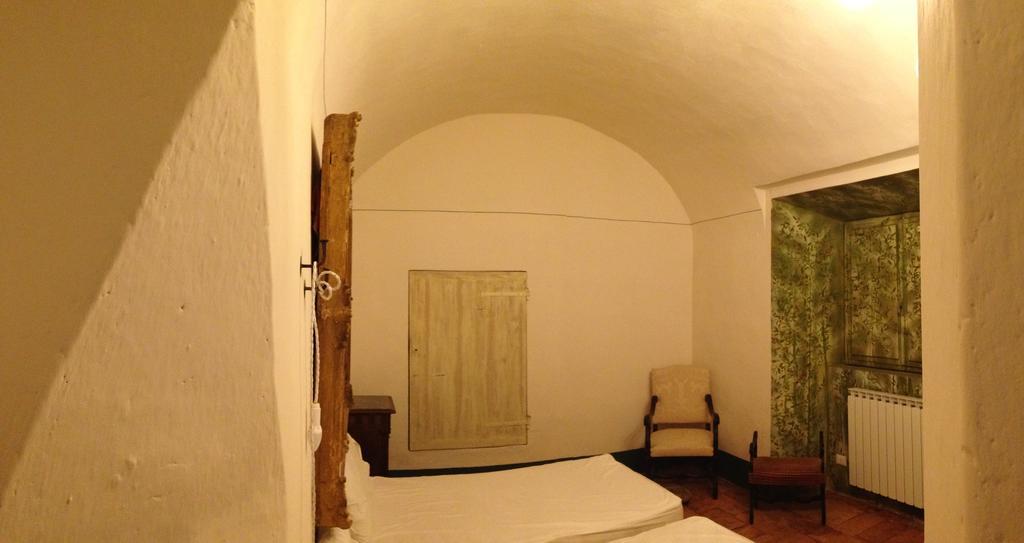 Castello Sannazzaro B&B Giarole Εξωτερικό φωτογραφία
